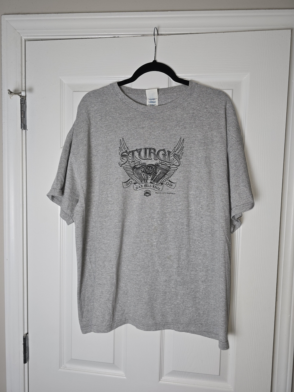 Sturgis 2009 Delta Pro Weight Men's Light Gray Short Sleeve Graphic Tee Size XL